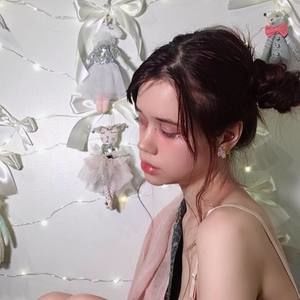 Meet your Posher, Cora